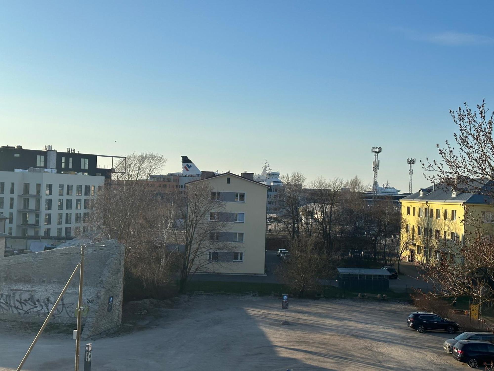 Room Near City Center Harbour Tallin Exterior foto